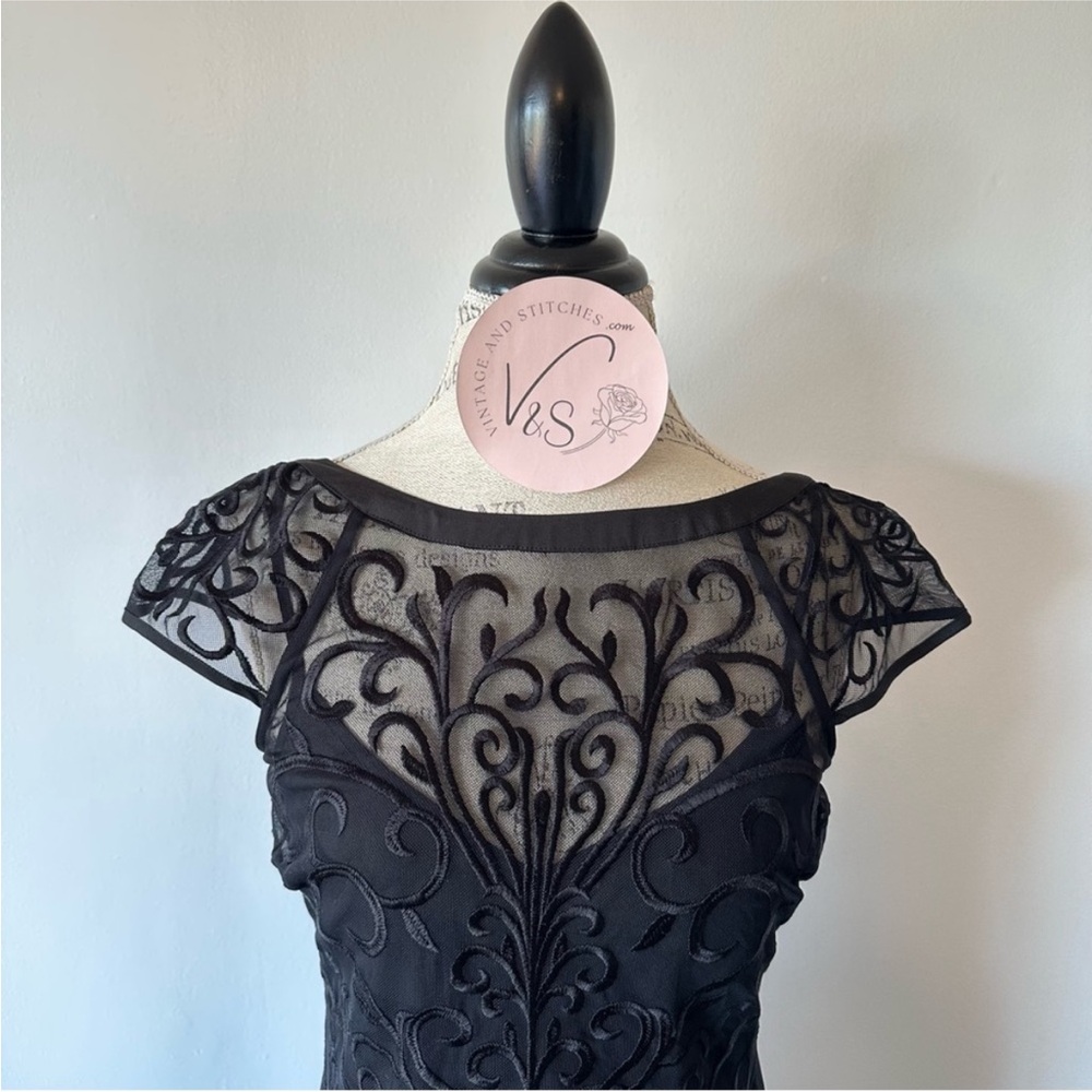 GUESS Floral-Lace Ruffled-Hem Sheath - Picture 8 of 8